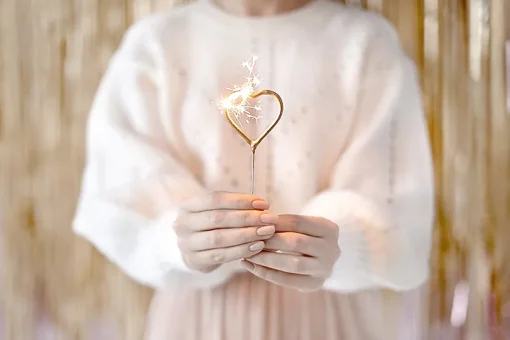 Sparklers Heart Gold 16.5cm - Image 2