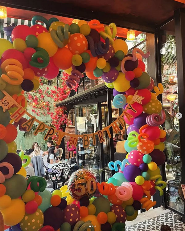 BALLOONS