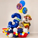 Σύνθεση Μπαλονιών Paw Patrol με Αριθμό 3 και Rubble – Deluxe Birthday Balloon Stand